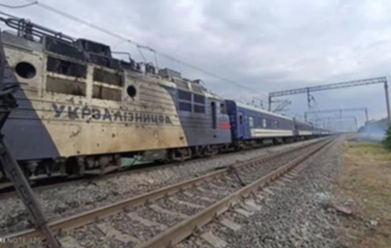 РФ повторно вдарила по пасажирському потягу на Одещині